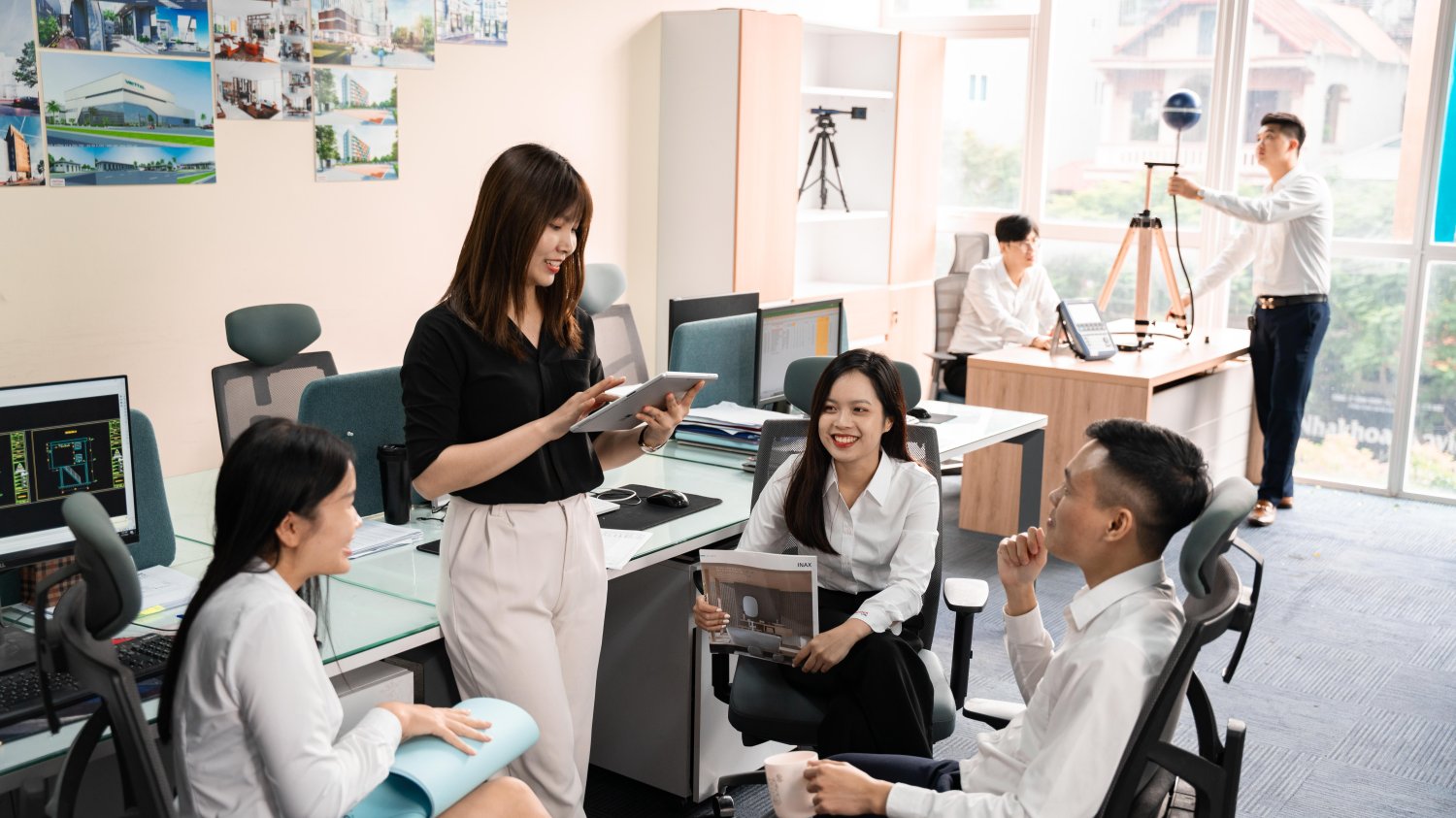 Ứng xử tại nơi làm việc: không gian làm việc và tác phong, kỷ luật