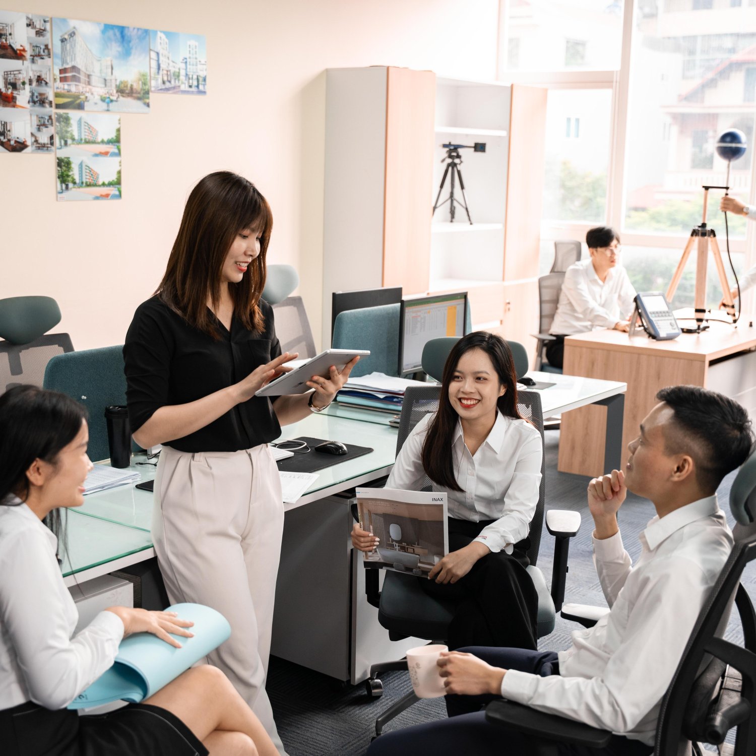 Ứng xử tại nơi làm việc: không gian làm việc và tác phong, kỷ luật