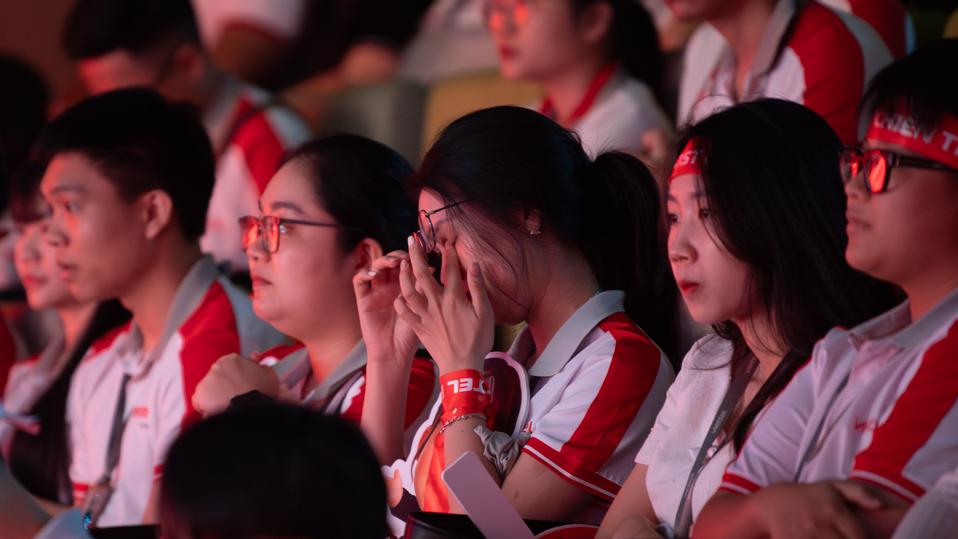 'Rưng rưng' nước mắt tại WOW Viettel