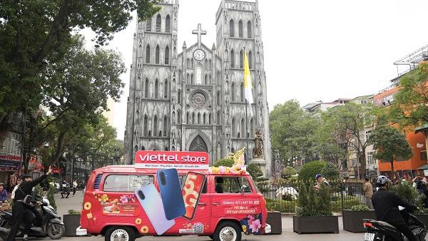 'Chuyến xe mùa xuân' đưa sản phẩm công nghệ tới tay người dân dịp Tết