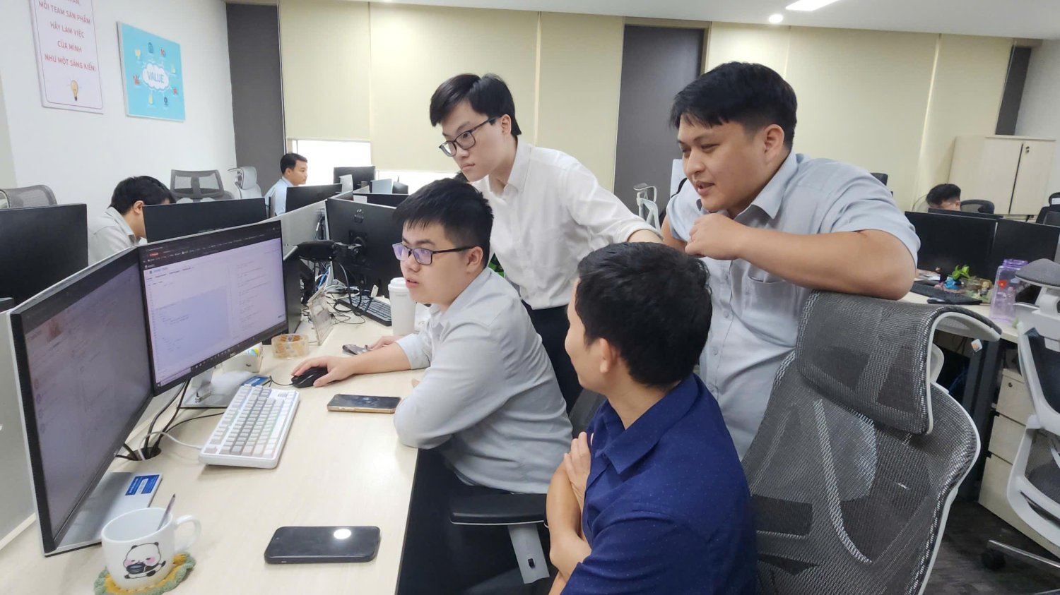 NetChat: Từ ứng dụng nhắn tin nội bộ đến không gian số của người Viettel
