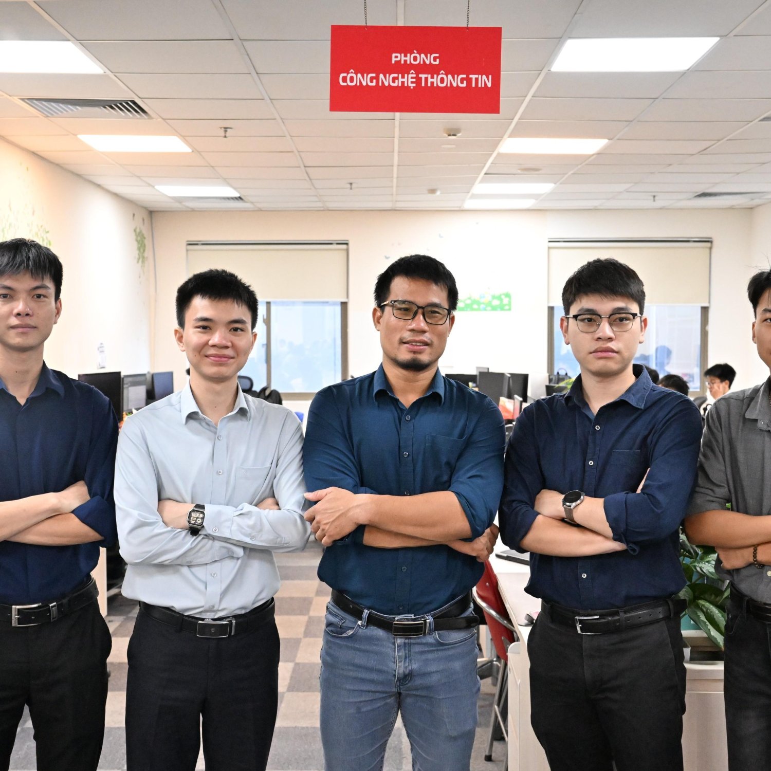 Tự 'đánh' chính mình để dựng lá chắn thép cho mạng lưới Viettel