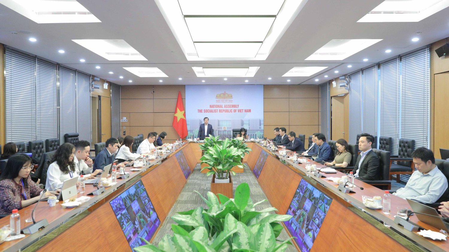 Trực chiến 24/24 đảm bảo hệ thống phần mềm phục vụ bầu cử