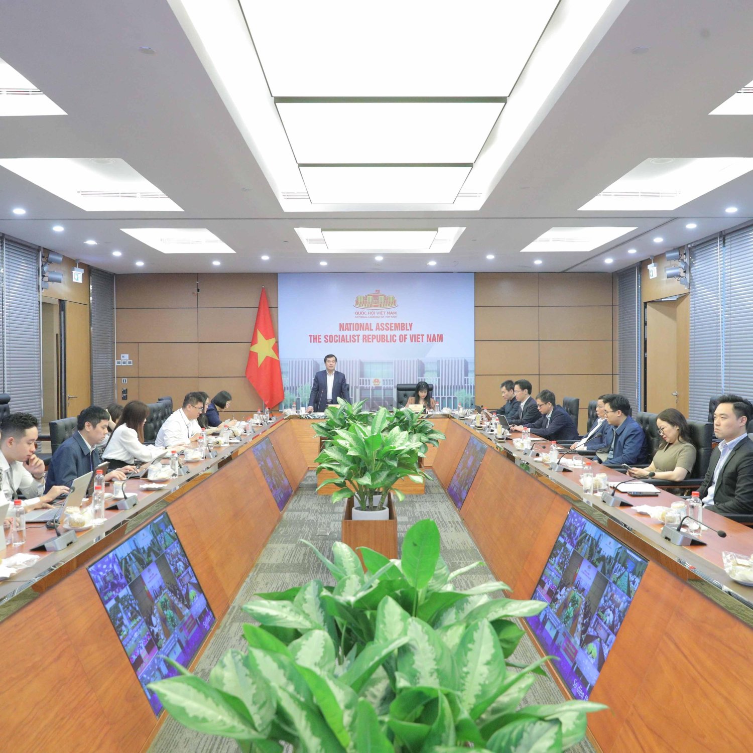 Trực chiến 24/24 đảm bảo hệ thống phần mềm phục vụ bầu cử