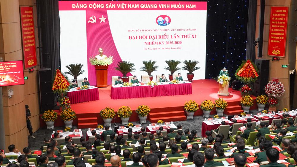 Niềm tự hào trong từng đại biểu dự Đại hội Đảng bộ Tập đoàn lần thứ XI