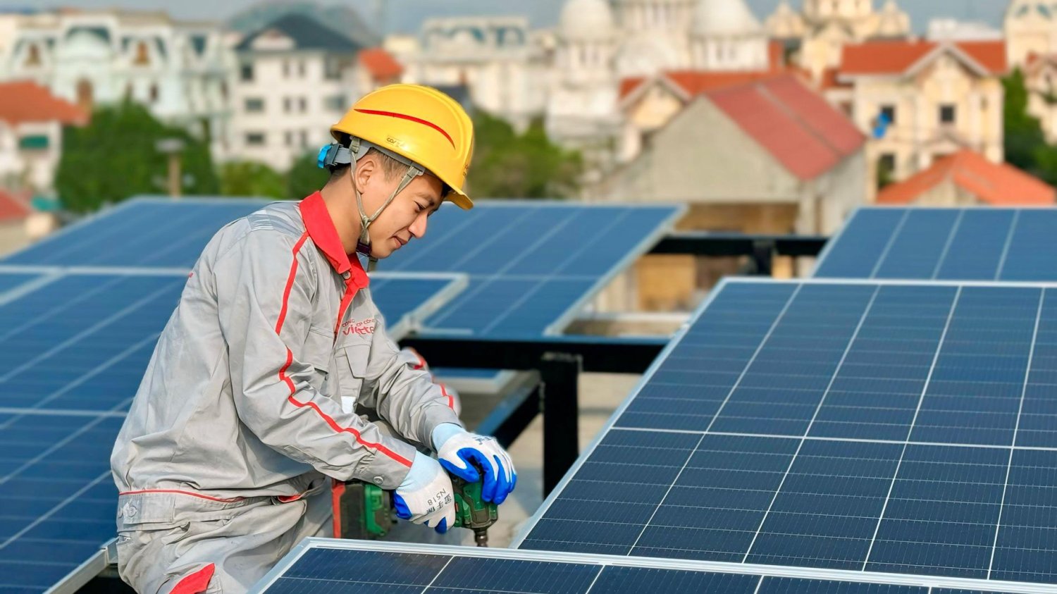 Người Viettel được hỗ trợ giá khi lắp điện mặt trời mái nhà