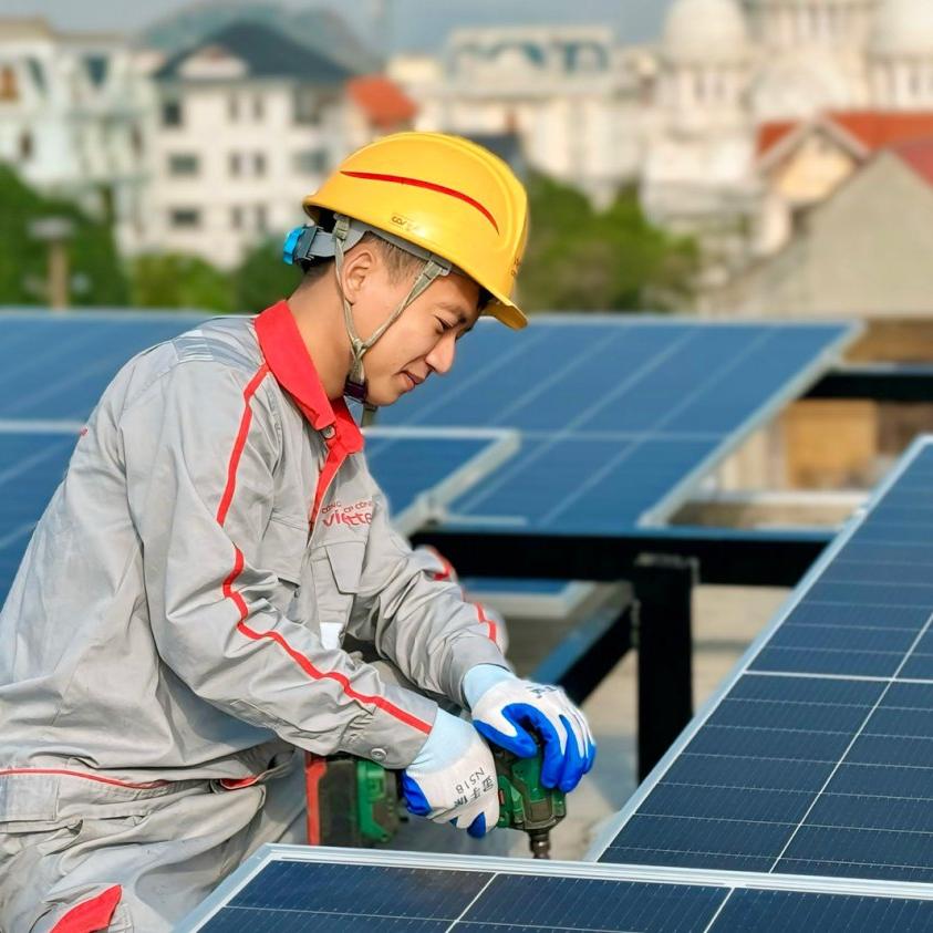 Người Viettel được hỗ trợ giá khi lắp điện mặt trời mái nhà