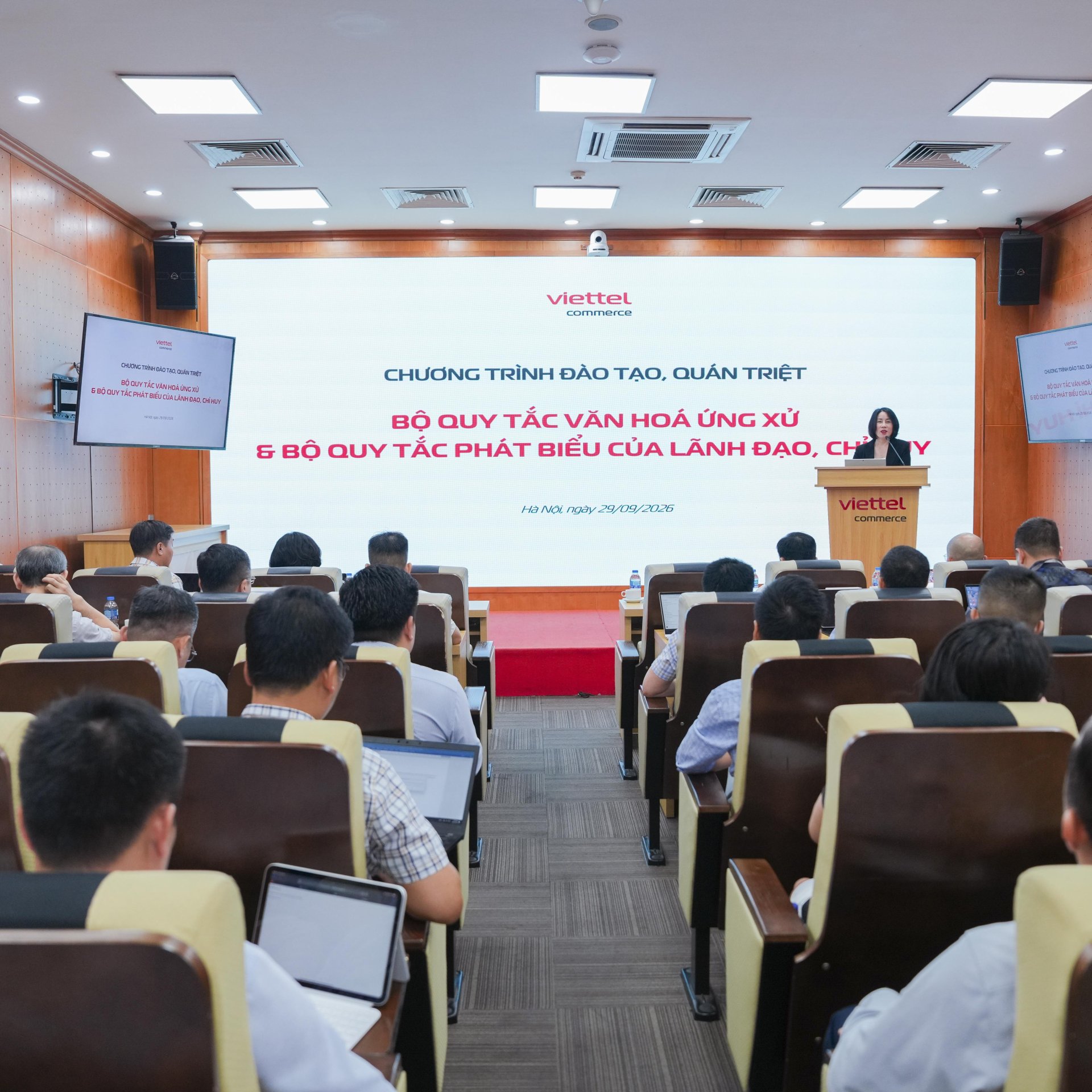 Viettel Commerce cụ thể hóa chuẩn mực văn hóa ứng xử và phát biểu của lãnh đạo
