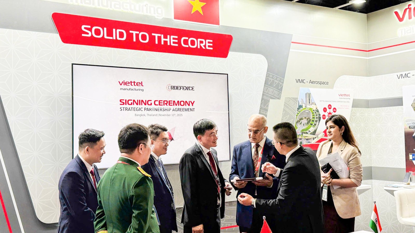 Dấu ấn Viettel tại Triển lãm Quốc phòng & An ninh Thái Lan