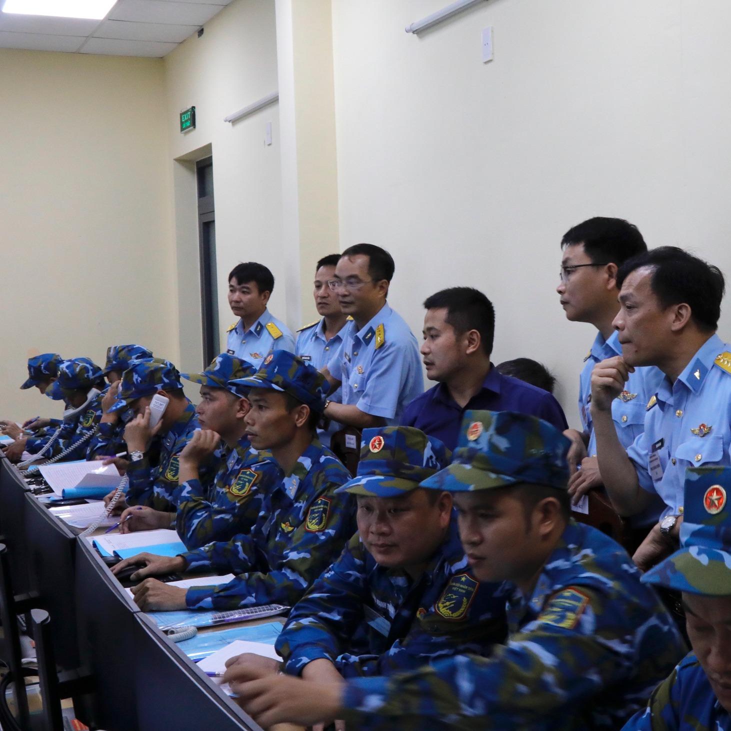 Hệ thống VQ2 do Viettel nghiên cứu diễn tập thành công với 14 trung đoàn tên lửa