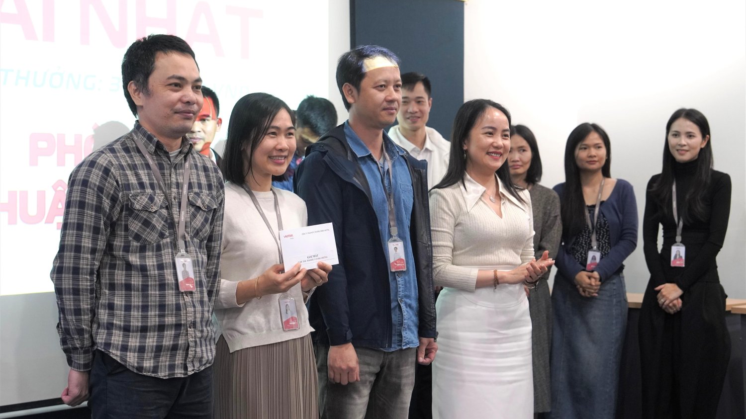 Gay cấn cuộc thi đi tìm 'Chiến thần văn hóa' tại Viettel Media