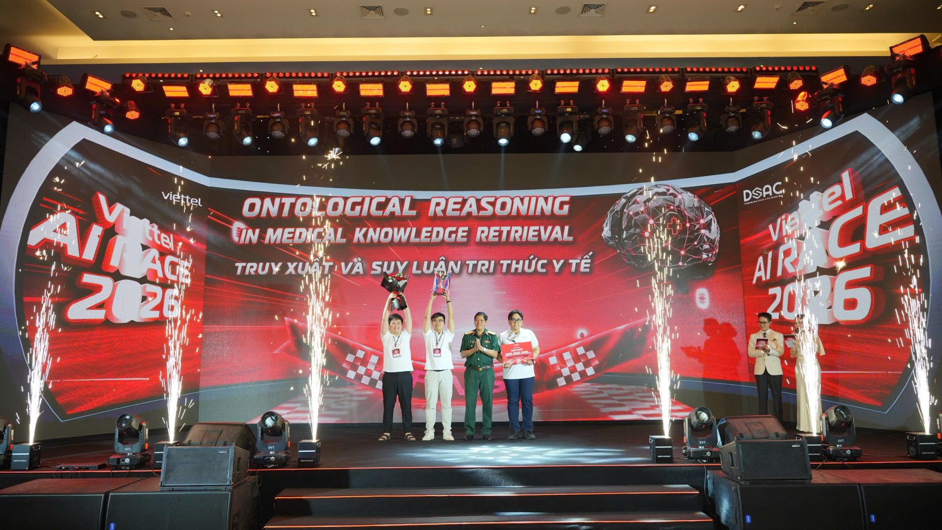 Từ một bệnh án tiếng Việt đến ngôi đầu Viettel AI Race 2026