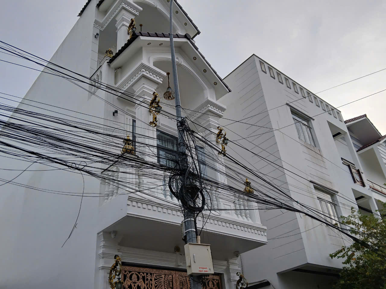 Cáp rối chằng chịt