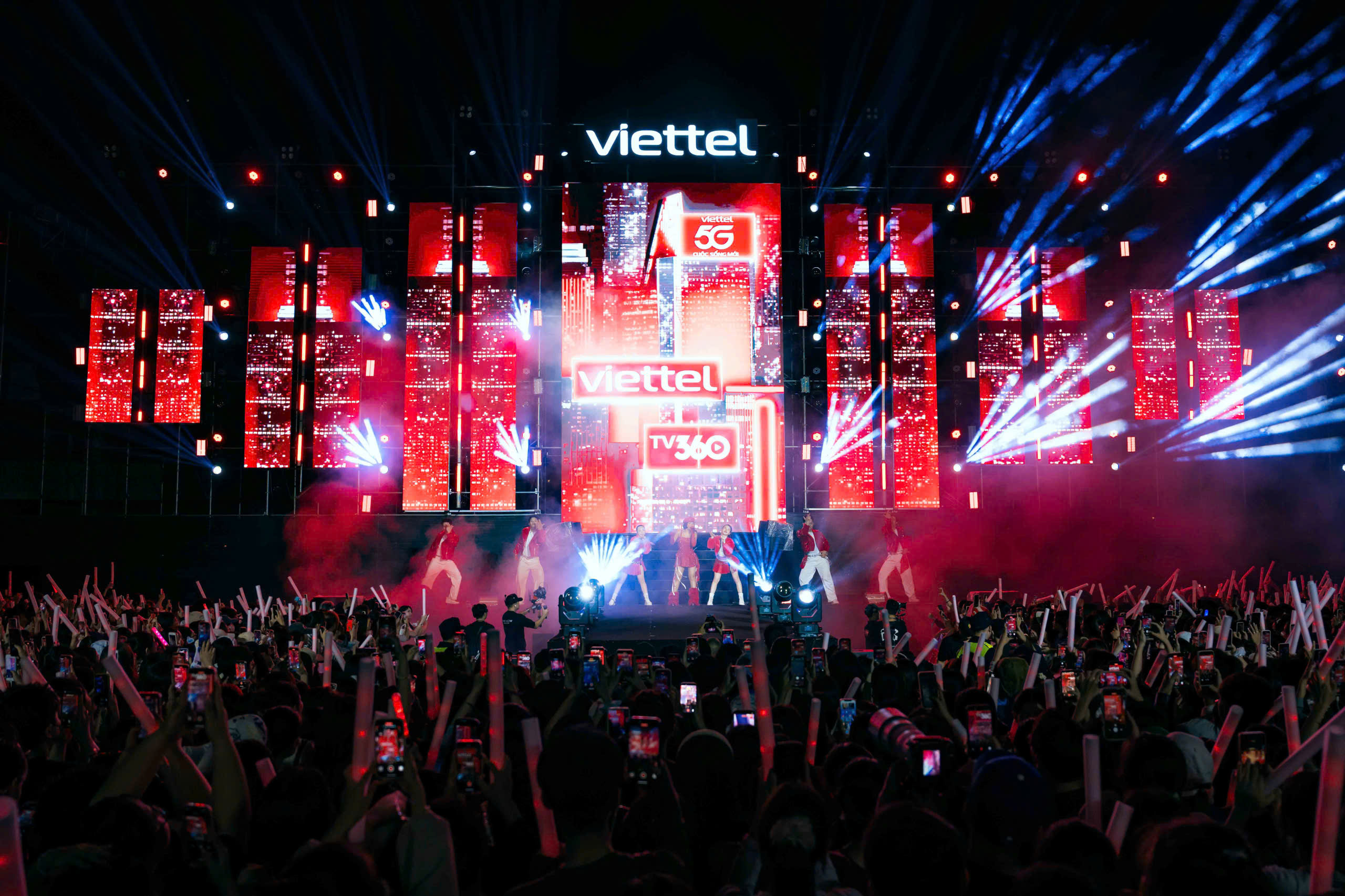 18079732931235682373