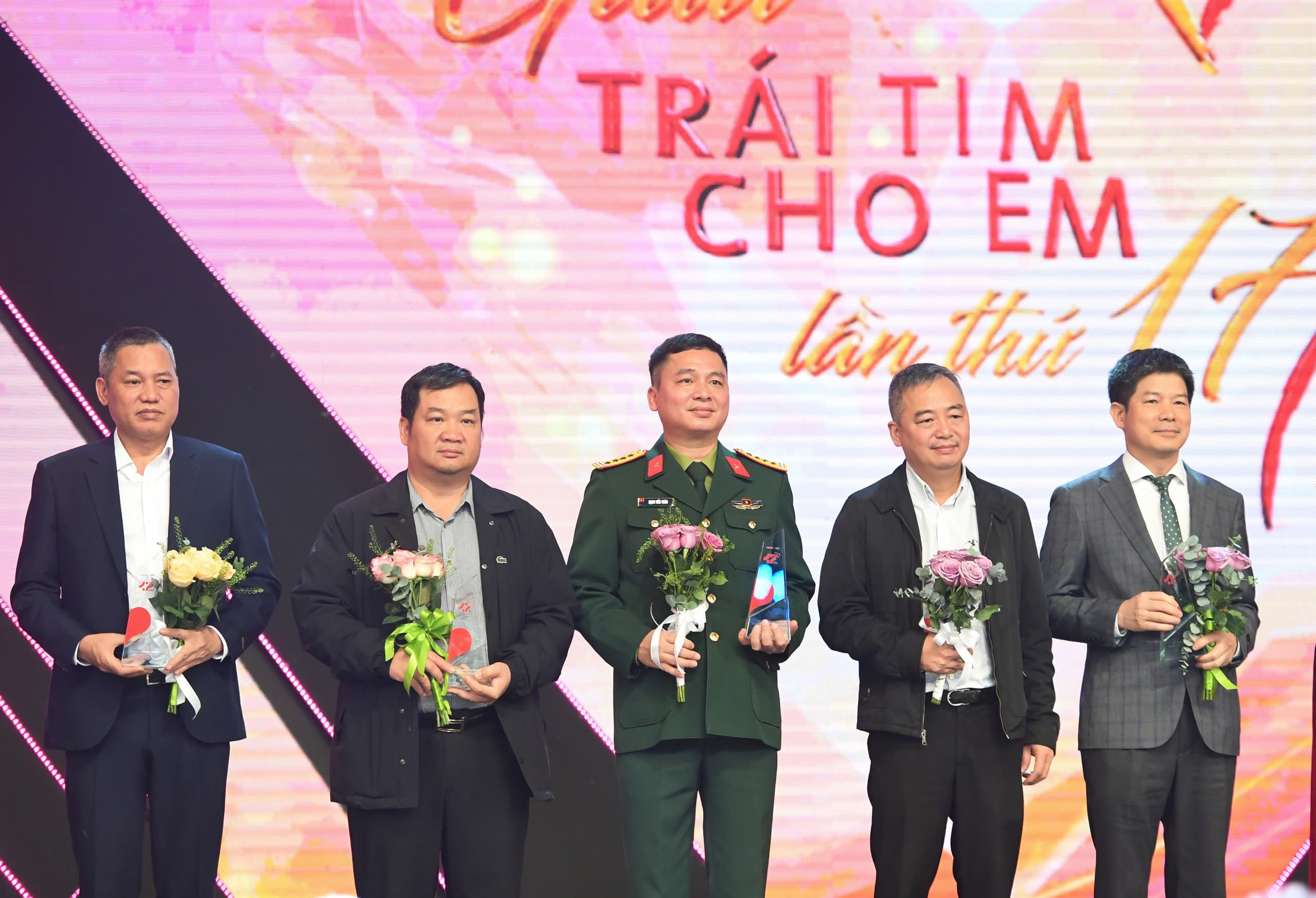 4ce03a7ab7f63ba862e7