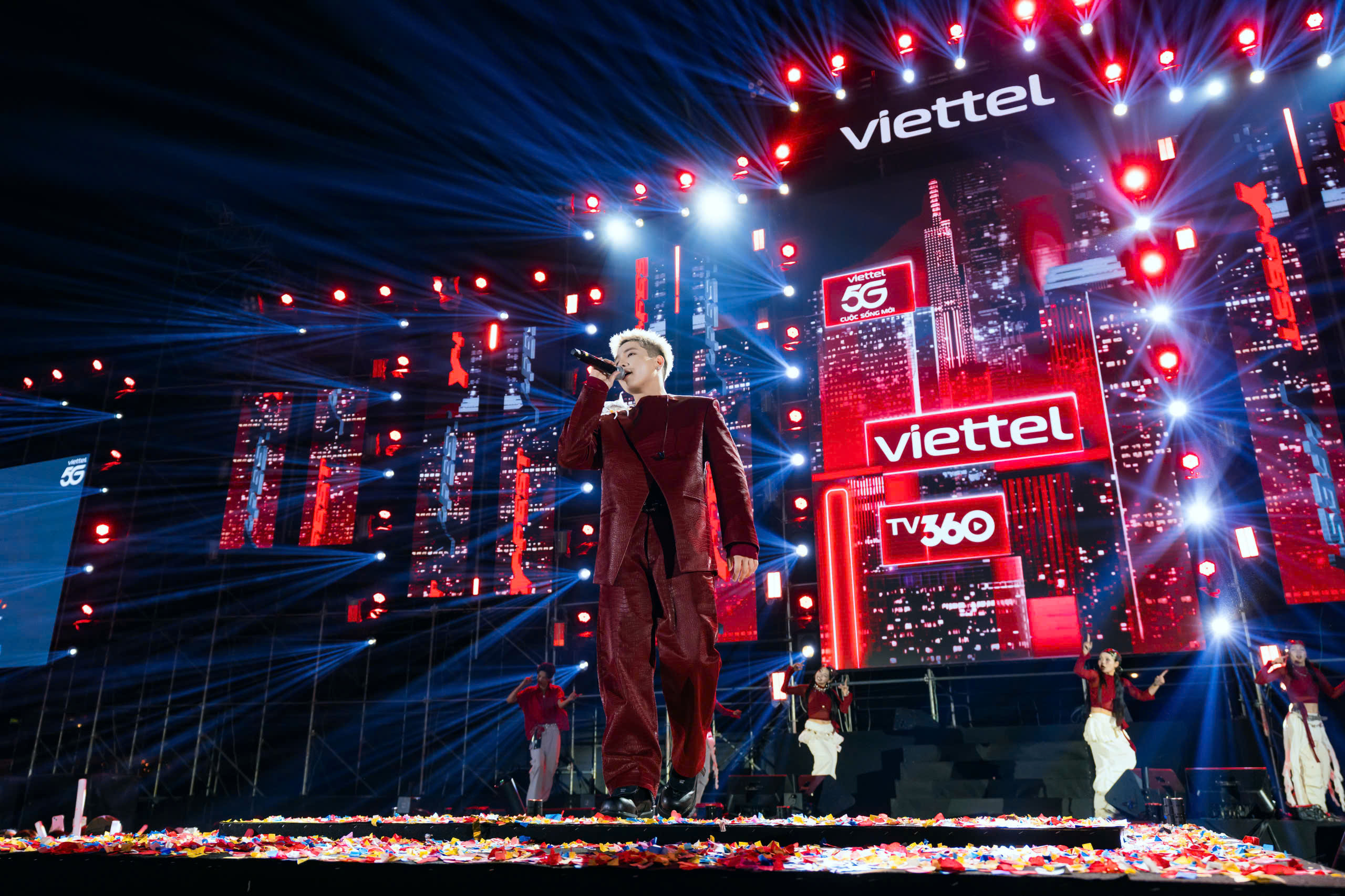 d7041d0da19f2ec1778e16