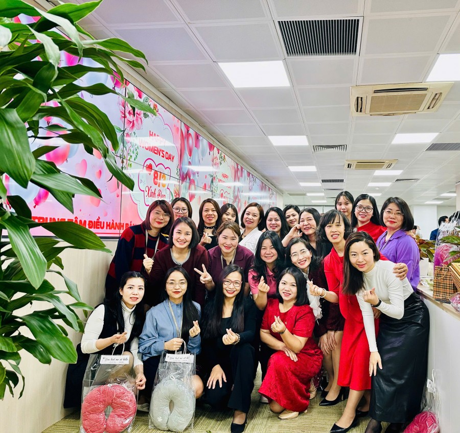 Những gương mặt Giỏi việc nước - Đảm việc nhà của Trung tâm Điều hành bán hàng