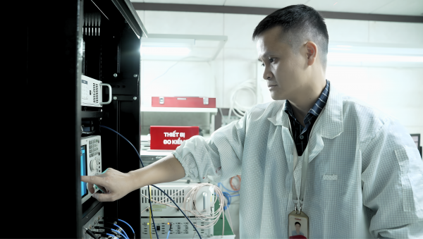 Bộ Khoa học và Công nghệ ghi nhận Viettel triển khai 2011 trạm 5G "Make in Vietnam"