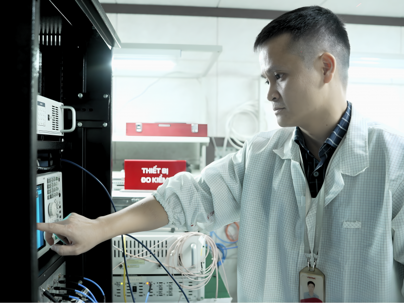 Bộ Khoa học và Công nghệ ghi nhận Viettel triển khai 2011 trạm 5G "Make in Vietnam"