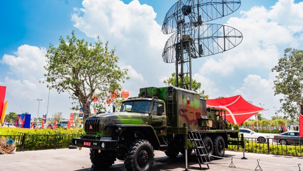 Ngắm nhìn dàn khí tài VHT trong những ngày Tết Độc lập