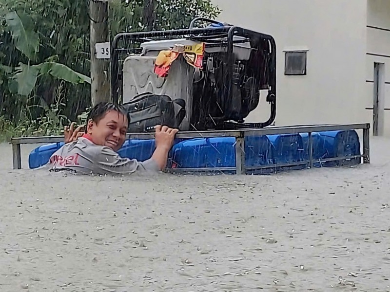 (Cập nhật): Người Viettel căng mình khắc phục hậu quả bão số 3