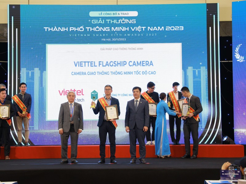 Camera giao thông VHT chiến thắng hạng mục Giải pháp Giao thông thông minh