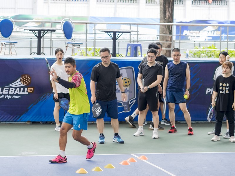 “Cháy” cùng VHTERS trong giờ huấn luyện Pickleball từ vận động viên chuyên nghiệp