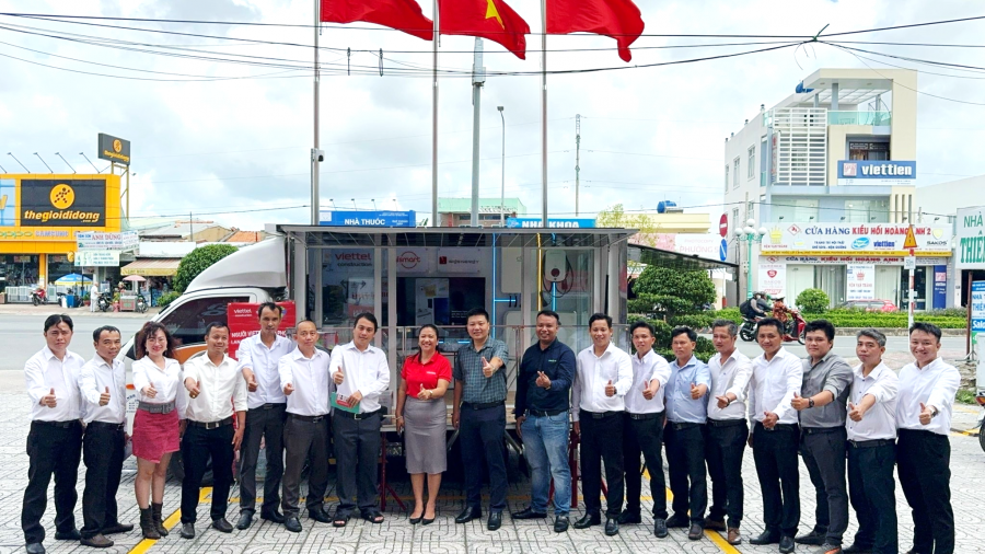 “Người thầy và các cộng sự tuyệt vời của tôi tại CNCT Viettel Long An”