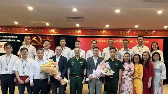 Tổ chức tập trung lễ kết nạp Đảng và các hoạt động trao thưởng cuối năm