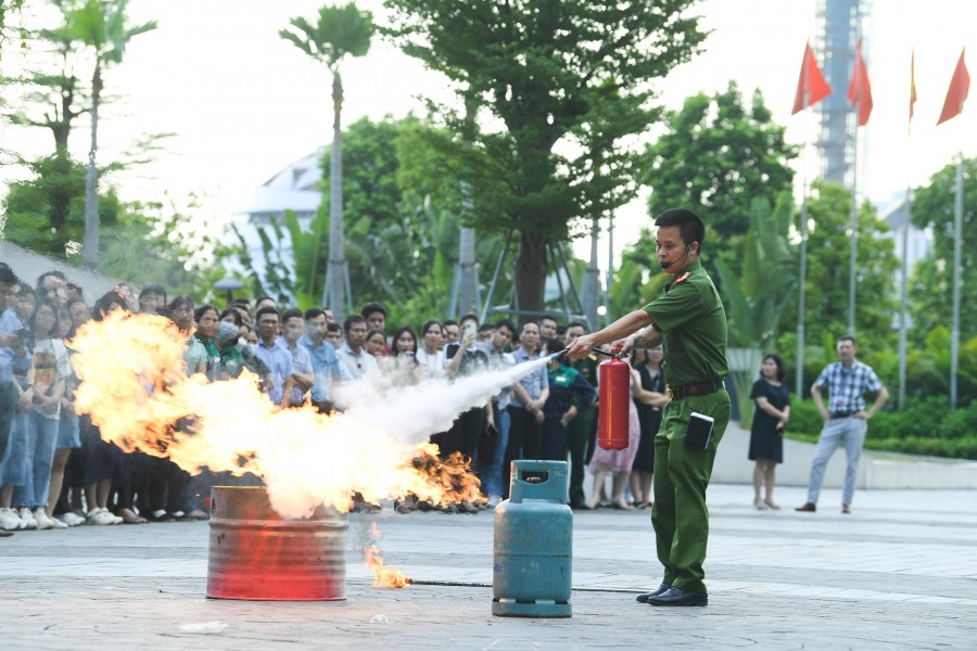 Người Viettel an toàn: Sử dụng bình ga sao cho đúng?