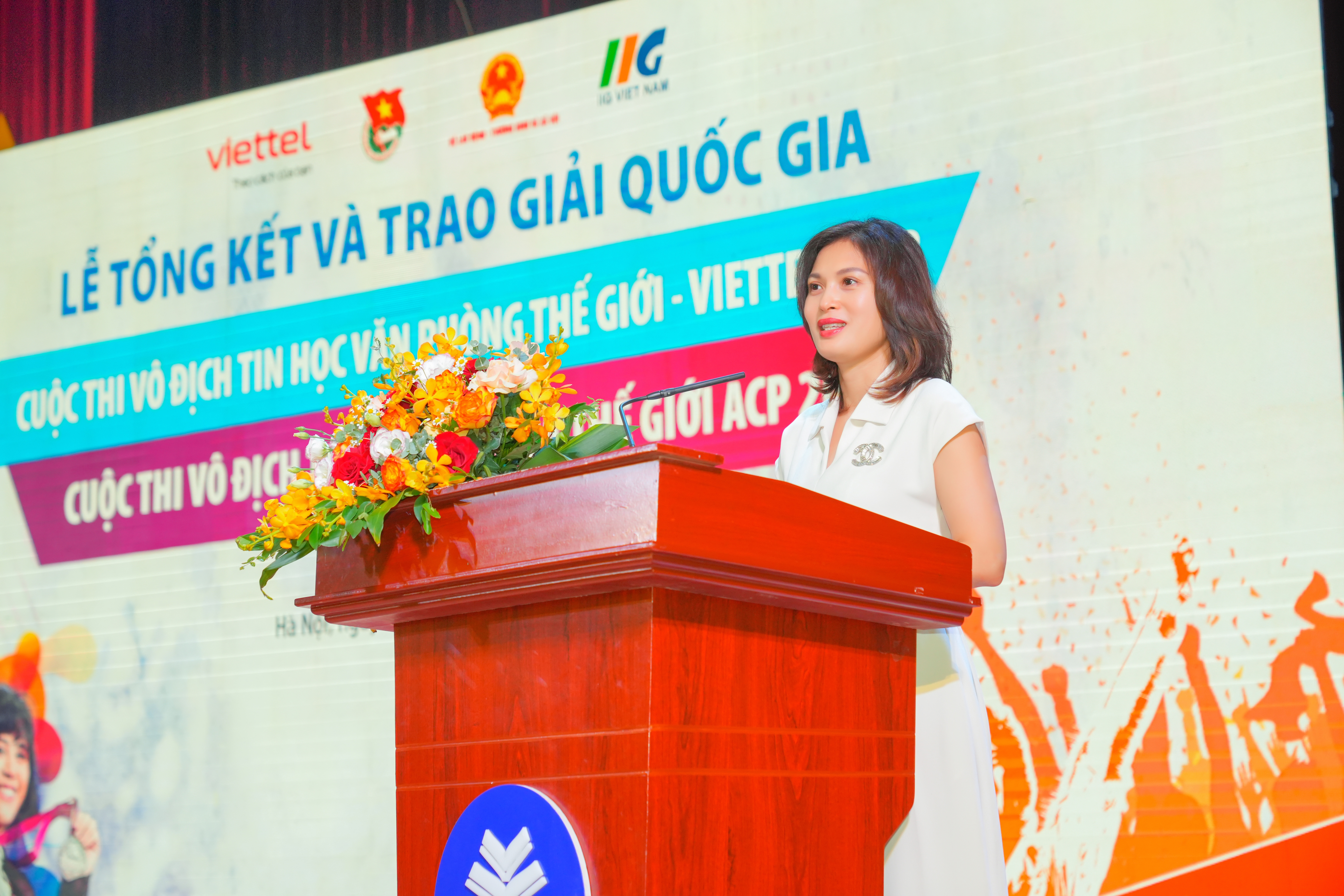 bà Nguyễn Hà Thành - Giám đốc Thương hiệu và Truyền thông Tập đoàn Viettel phát biểu