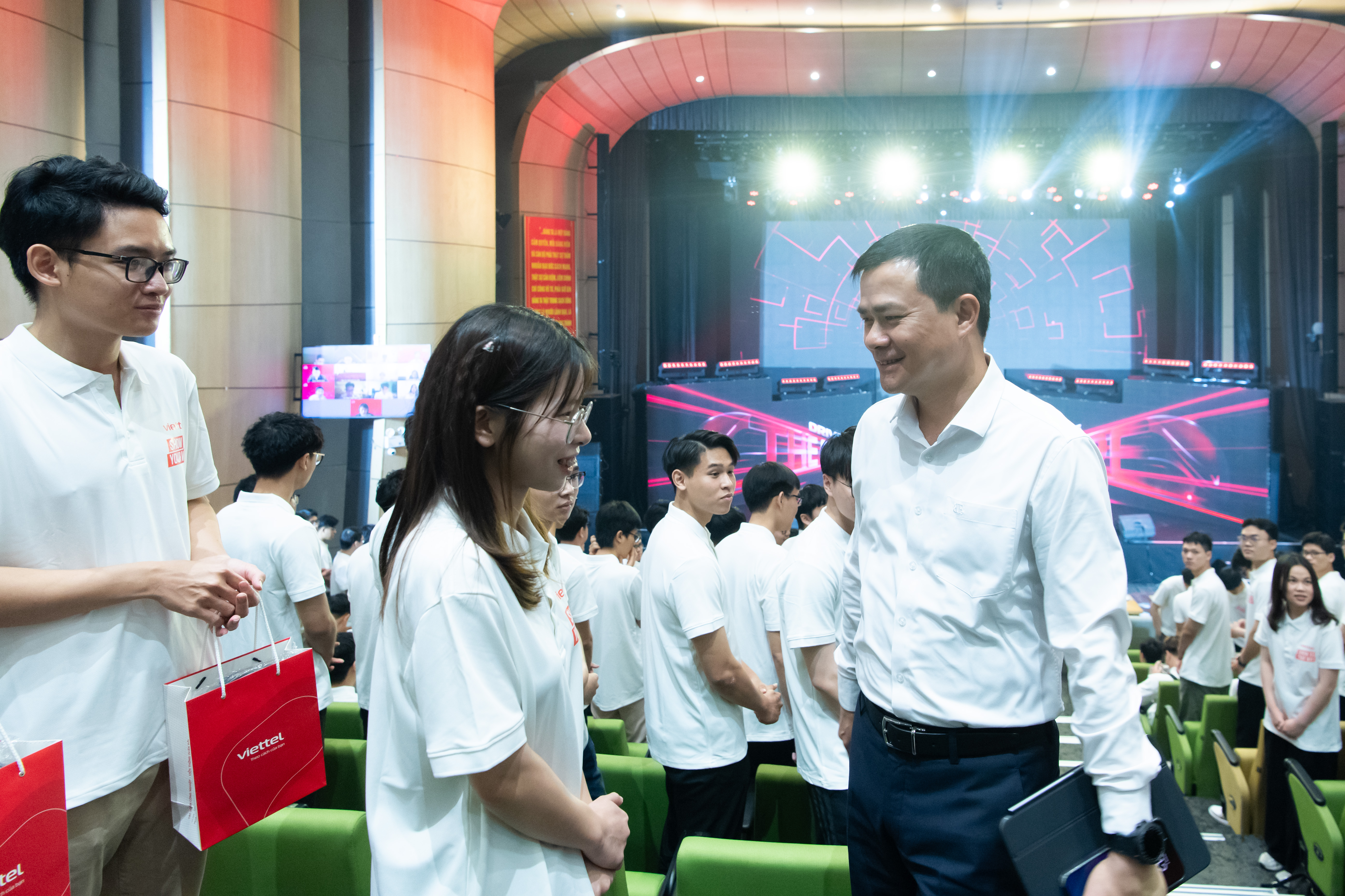 ADS_6421