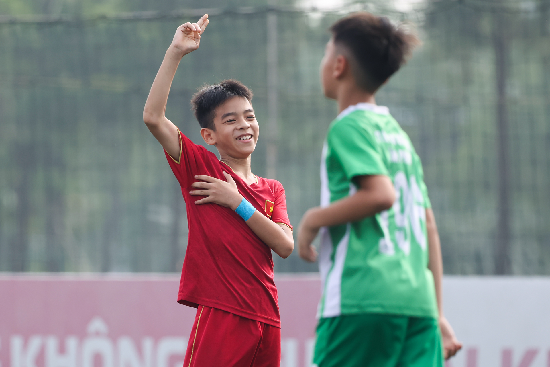 ViettelCup25lanhai05
