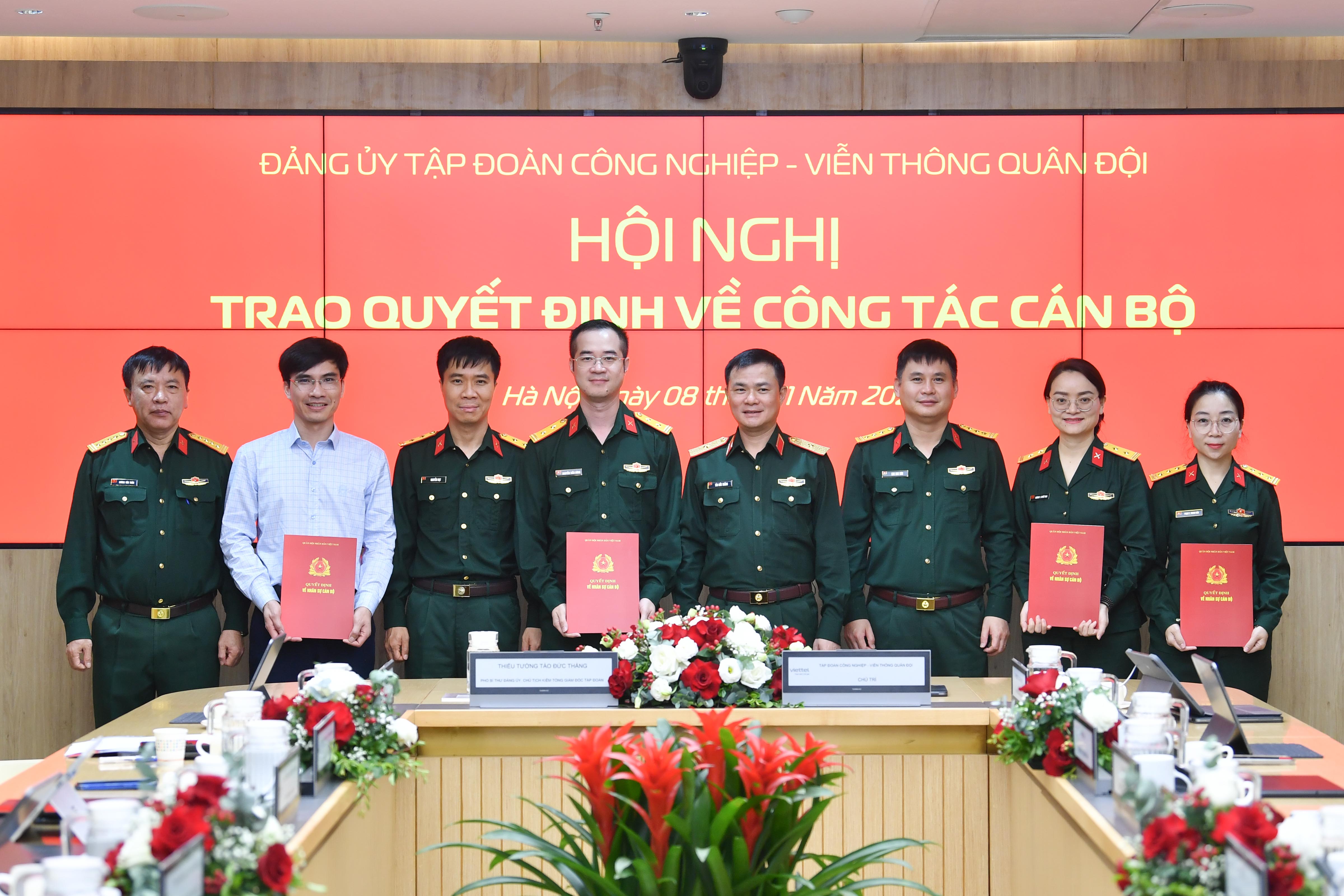 20241108-trao-qd-can-bo-17