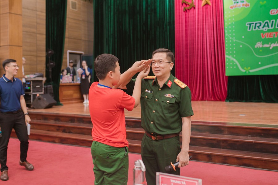 Trại hè Quân đội: Món quà quý hơn cả 7 ngày dành cho Viettel nhí