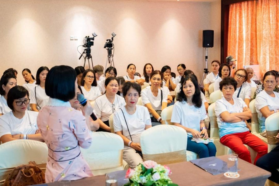 Đến với diễn đàn các BNUT không những được trang bị các kiến thức y khoa với những tiến bộ mới nhất về nghiên cứu và điều trị ung thư mà còn là nơi gắn kết các BNUT cùng nhau truyền cảm hứng và lan tỏa tinh thần sống lạc quan, yêu đời.