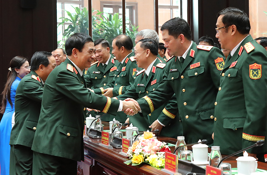 Đại tướng Phan Văn Giang, Thượng tướng Trịnh Văn Quyết cùng các đại biểu dự tổng kết